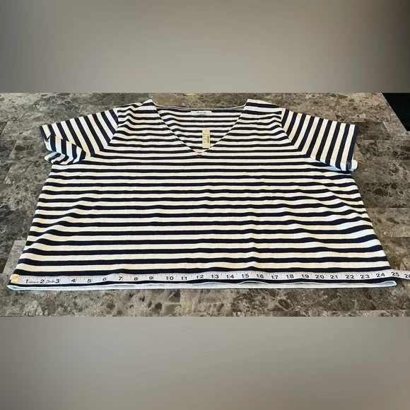 Madewell NWT Navy and White Striped V-Neck Cropped Top  SZ XXL Nautical  Relaxed - Picture 10 of 12